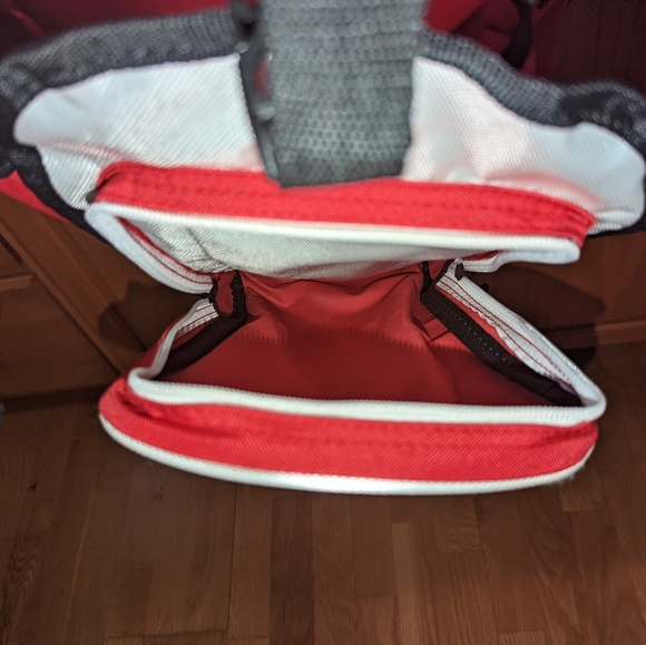 Louisville Slugger Softball Large Backpack Expandable Red White Travel equipment - Picture 7 of 14